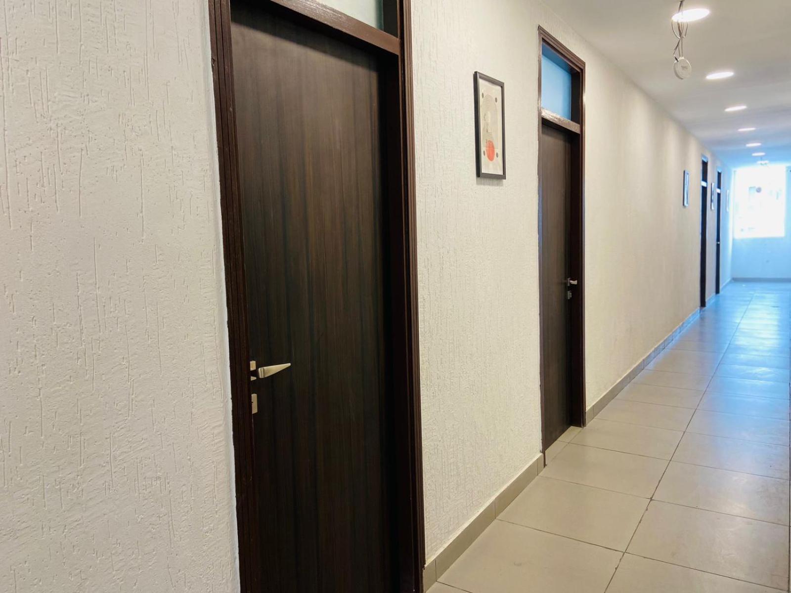 Abuzz Oxfordcaps Imperial Heights Mussoorie Dehradun Hostel Екстериор снимка