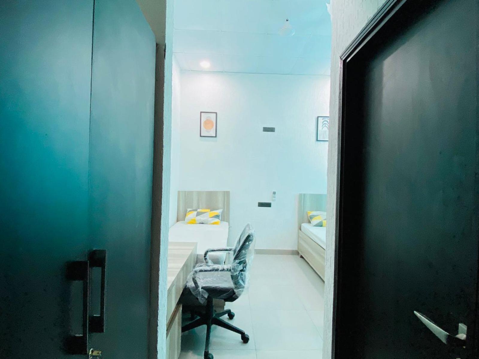 Abuzz Oxfordcaps Imperial Heights Mussoorie Dehradun Hostel Екстериор снимка